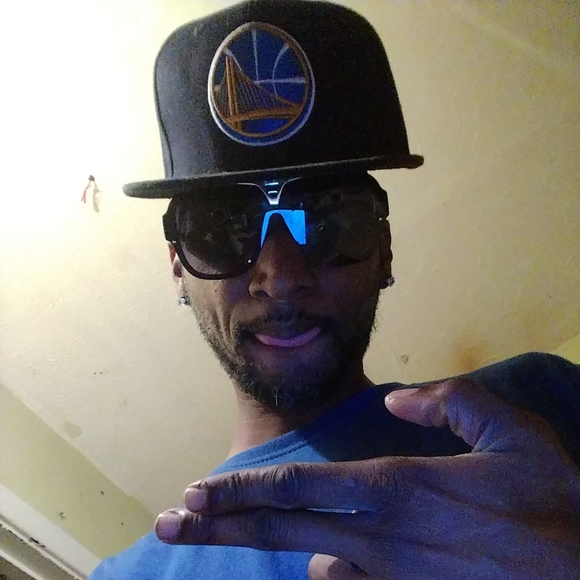 Meet your Posher, Jarrell - Picture 2 of 3